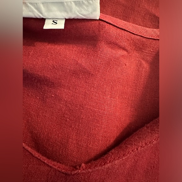BRYN WALKER Judy Tunic Top Shirt Blouse 100% Linen Burgundy Kangaroo Pocket - Picture 8 of 14